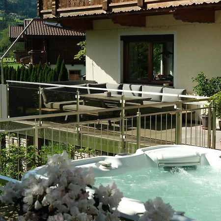 Apart Moidl Mit Privatem Pool هارت إم زيلرتال المظهر الخارجي الصورة